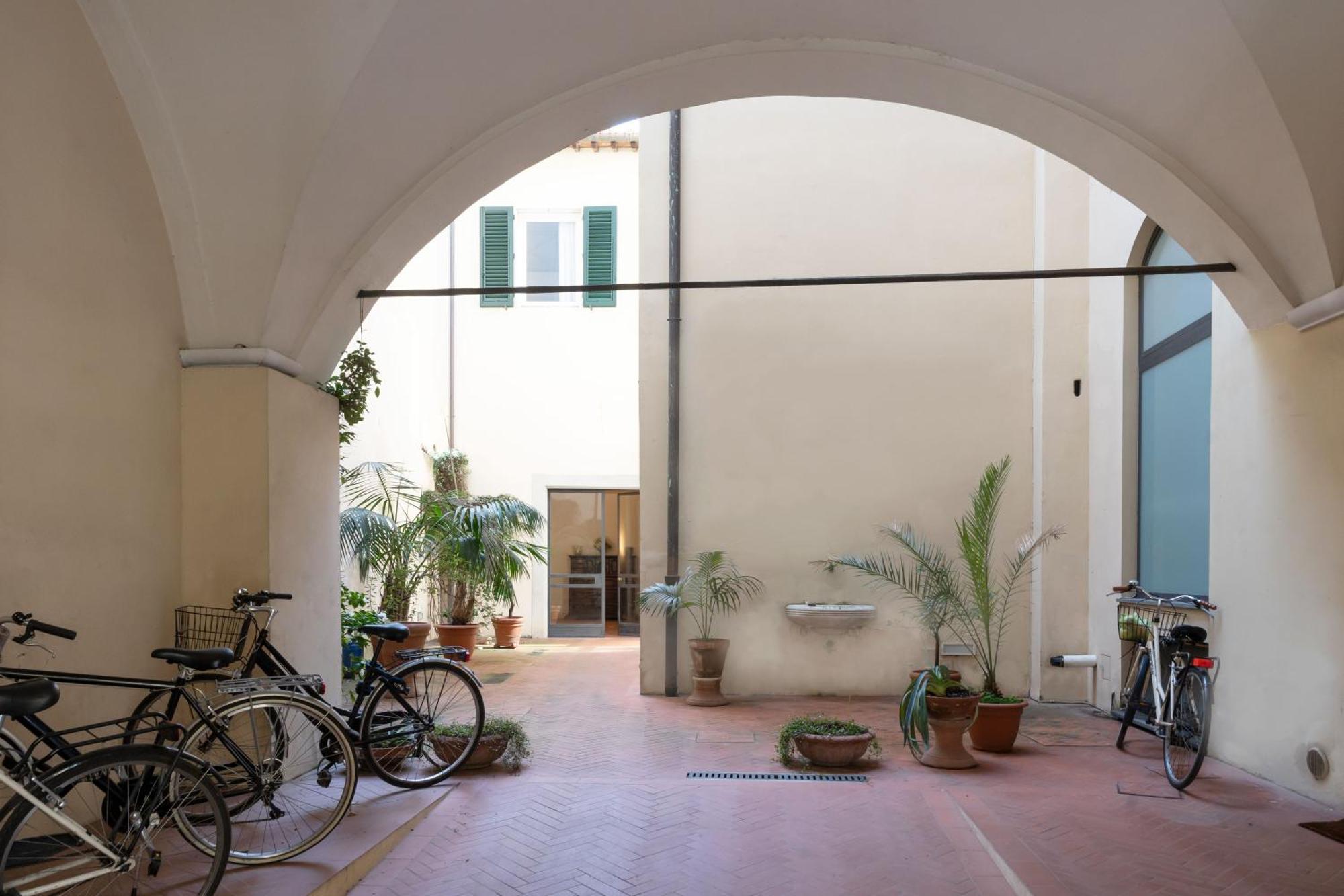 Characteristic Apartment In The Center Of Florence Florença Exterior foto